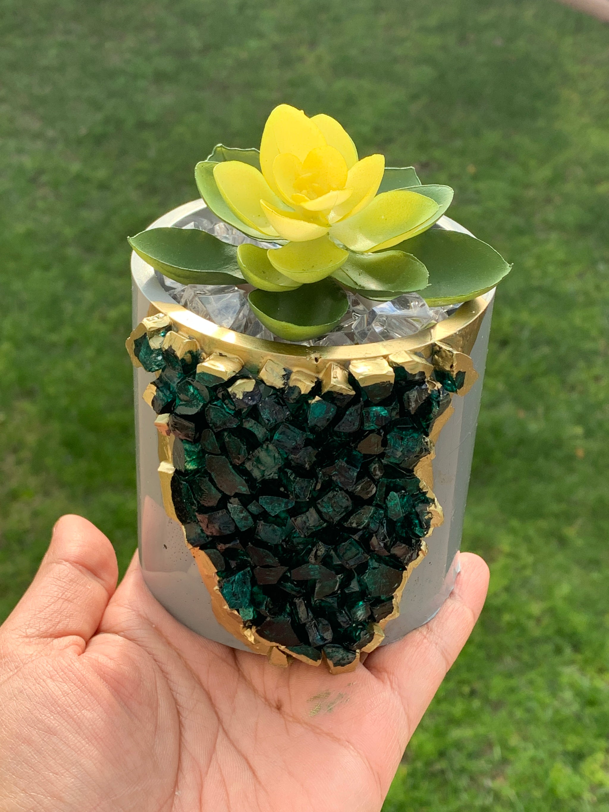 3d succulent 3D Geode Succulent Planter - 3x3'