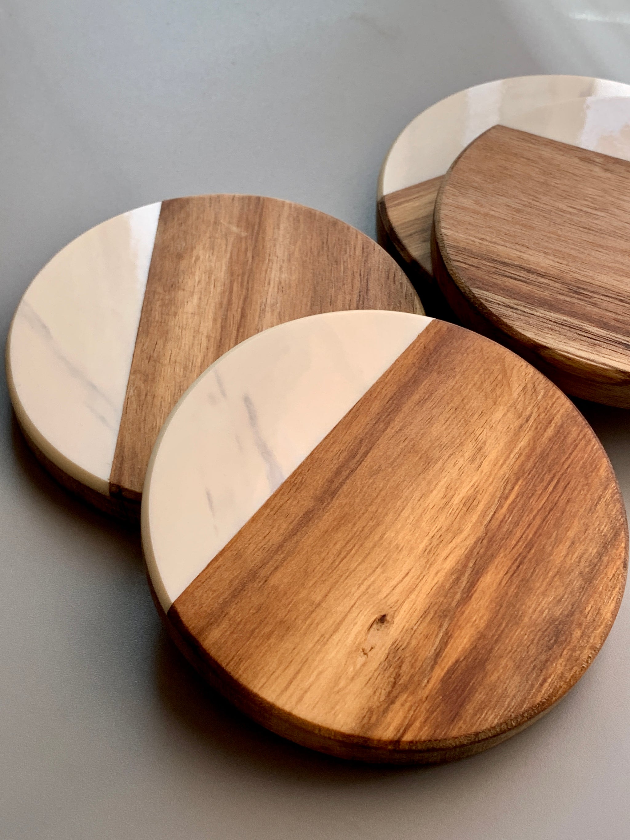 Kaizen Casa 4 Piece Set, Natural Acacia Wood Coasters, Set of 4
